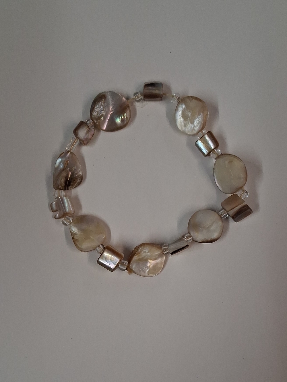 Freshwater Pearl and Mother-of-Pearl Stretch Bracelet - Iridescent White